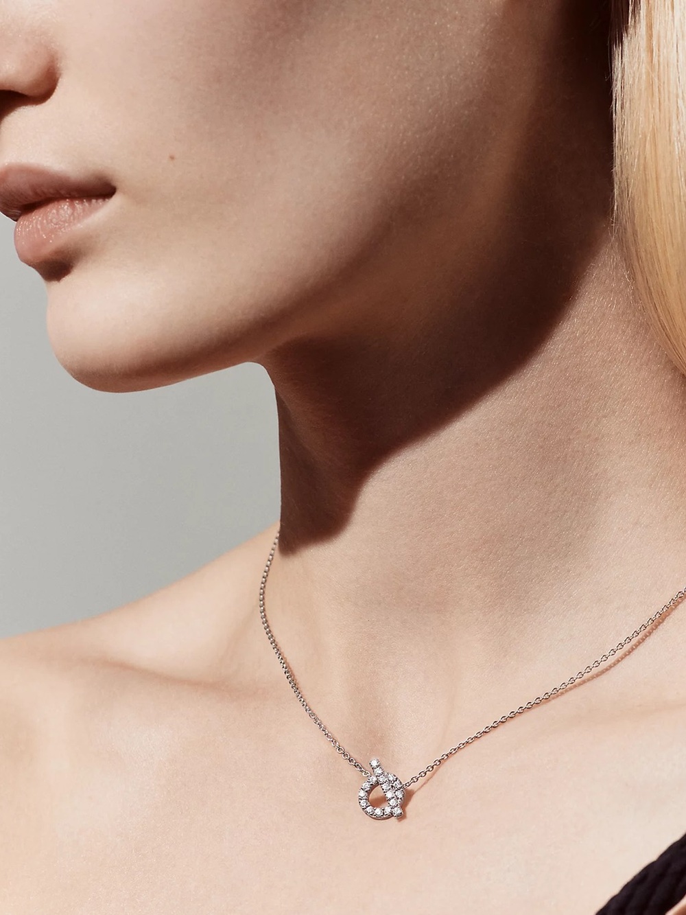 Authentic Hermes Finesse pendant Diamond Necklace